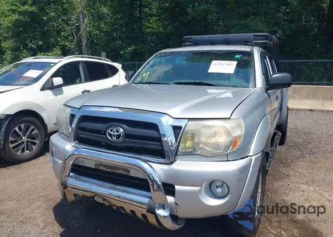 2005 Toyota Tacoma Prerunner V6 из США, поврежденный, VIN 5TEJU62N55Z028517